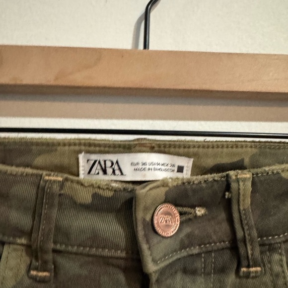 ZARA Women's Camouflage Skinny Jeans - Picture 3 of 3